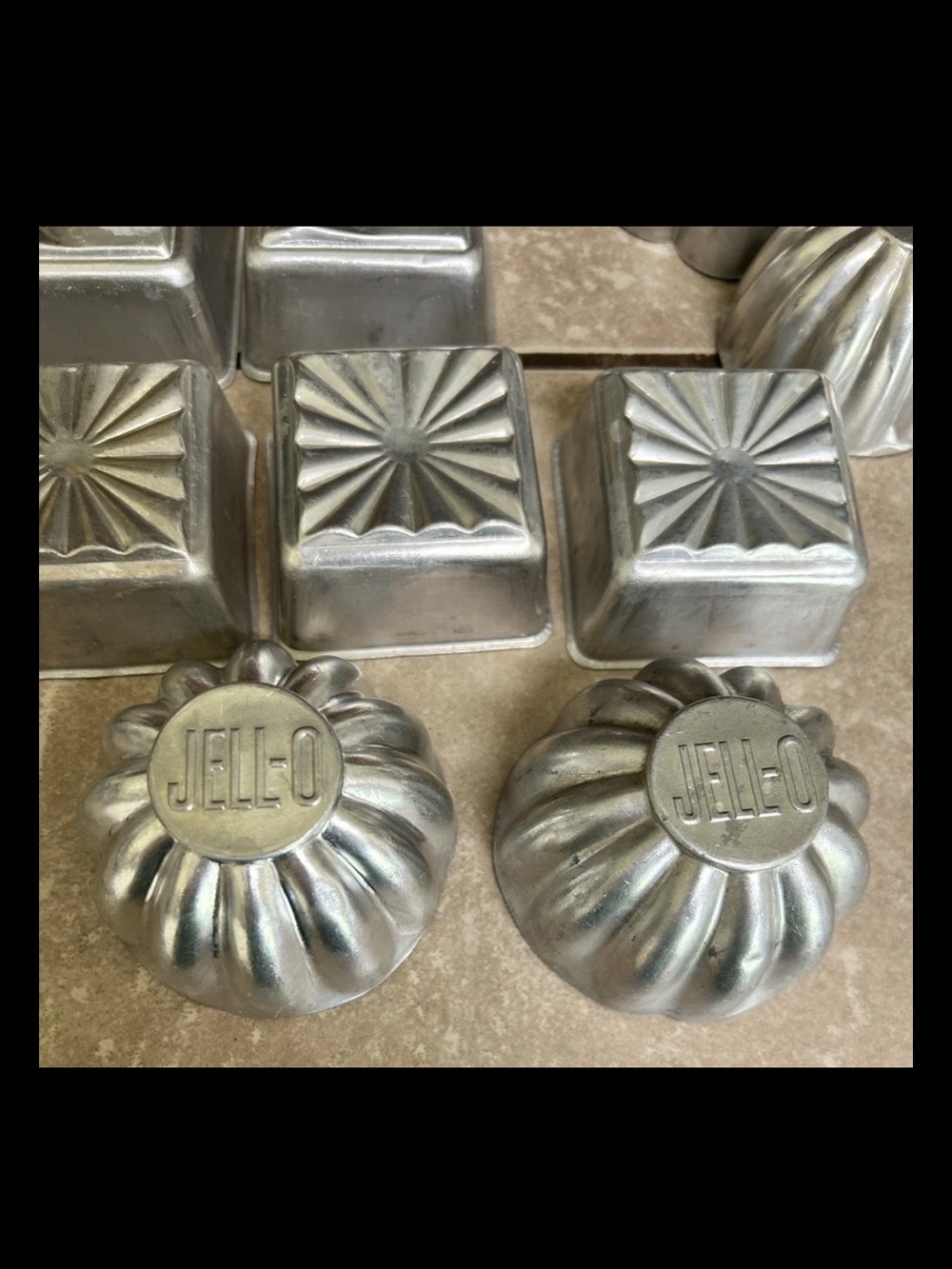 Vintage Mini Jello Molds Lot Of 22 Tart Bundt Cake Round Square Fluted Aluminum - Picture 6 of 10